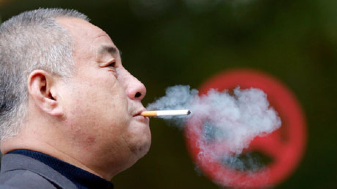 Κίνα: Νέα αυστηρή αντικαπνιστική νομοθεσία τέθηκε σε ισχύ