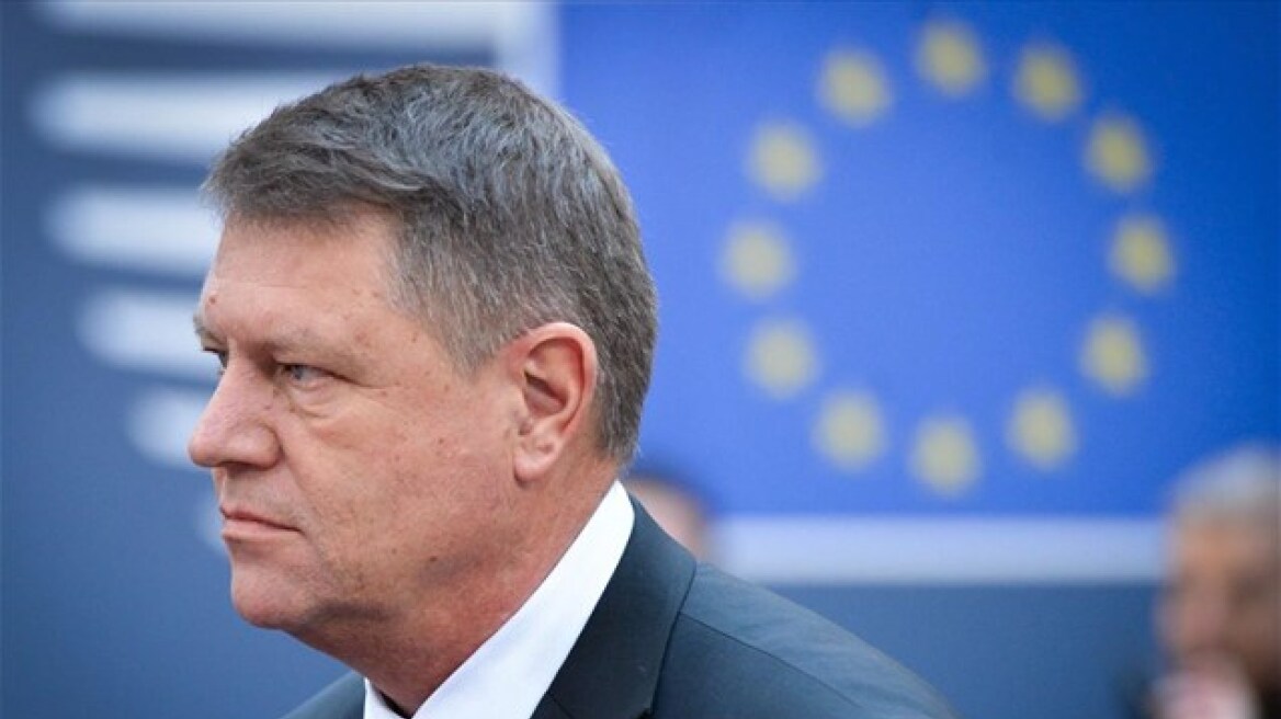 Ρουμανία: Ο πρόεδρος της χώρας καλεί σε παραίτηση τον πρωθυπουργό