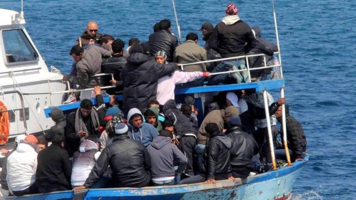 5.718 παράνομοι μετανάστες έφτασαν το Μάιο στα ελληνικά νησιά