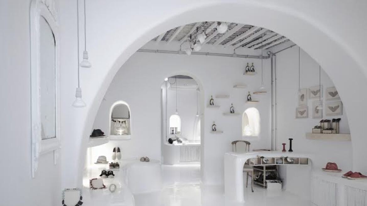 H ελληνικότητα και η συμμετοχική δημιουργία σε ένα νέο concept store στη Μύκονο