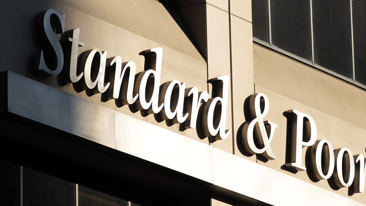 S&P: Υποβάθμισε σε «CCC» την αξιολόγηση των τεσσάρων ελληνικών τραπεζών