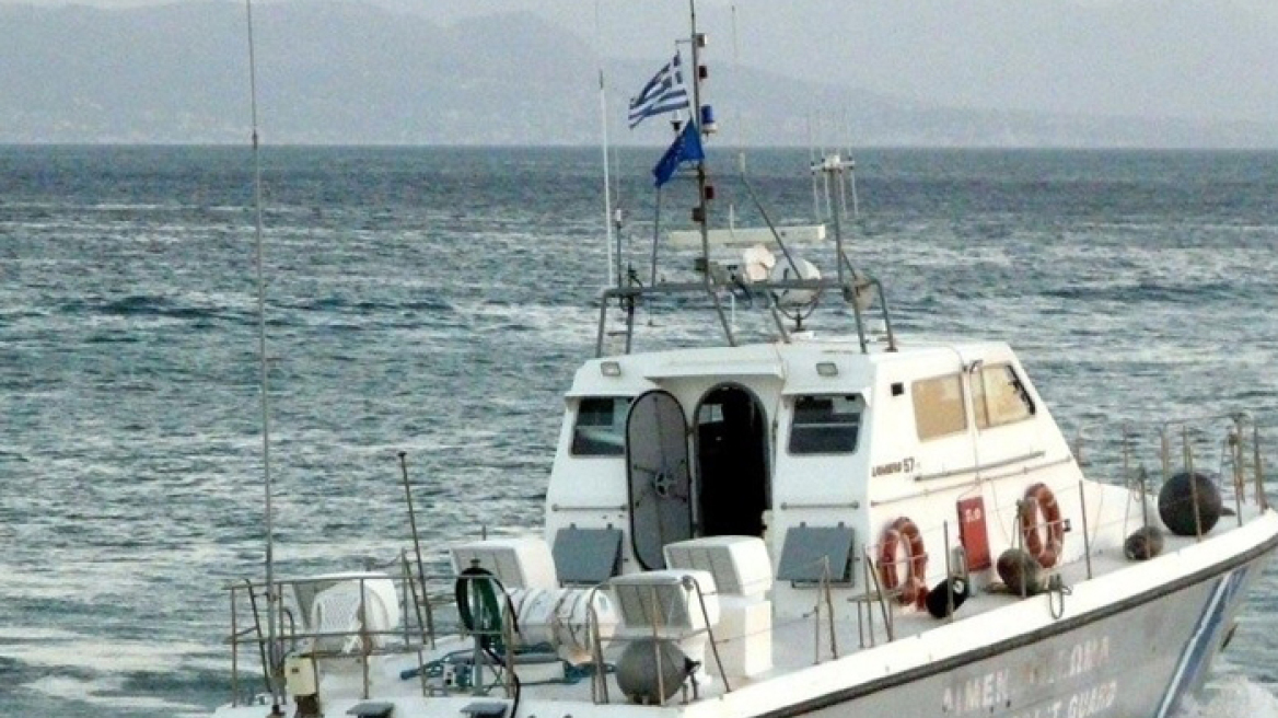 Τραγωδία στη Μαγνησία: Νεκρή 52χρονη από πρόσκρουση σκάφους σε βράχια