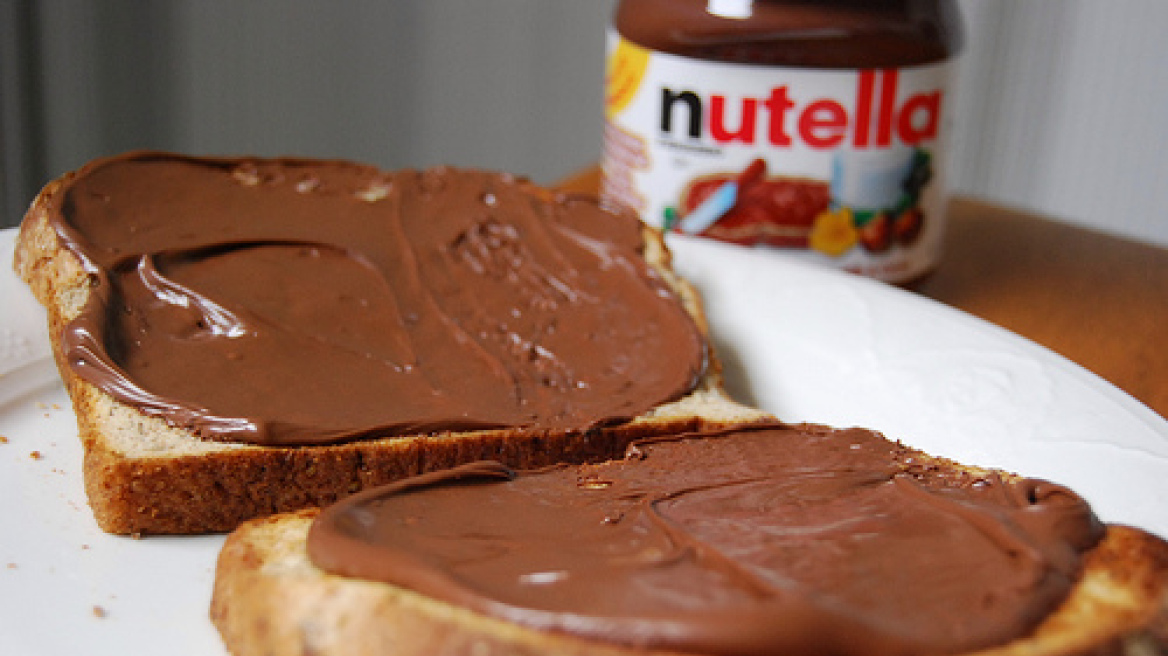 Σεγκολέν Ρουαγιάλ: Σταματήστε να τρώτε Nutella αν θέλετε να σώσετε τα δάση