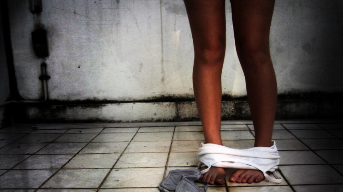 Λακωνία: Εξωθούσαν στην πορνεία 19χρονη Ρουμάνα