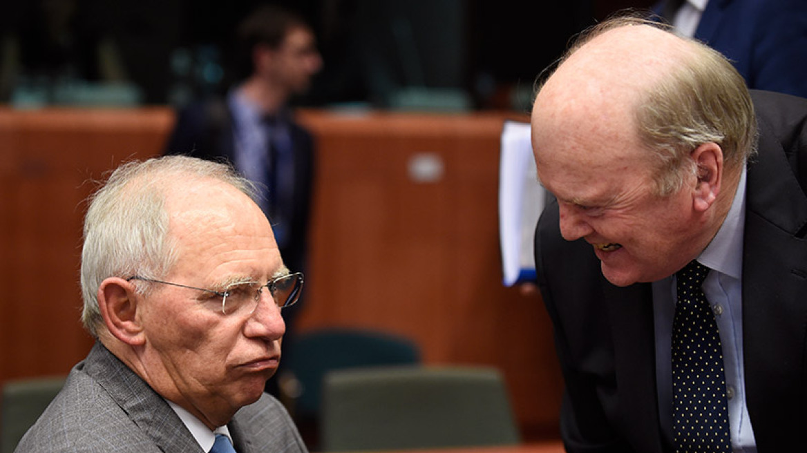 Σόιμπλε και Νούναν ζήτησαν capital controls για την Ελλάδα