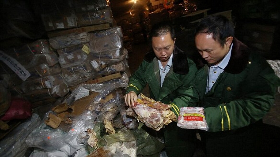 Σοκ στην Κίνα: Οι αρχές κατέσχεσαν χιλιάδες τόνους κατεψυγμένου φαγητού από το 1970!
