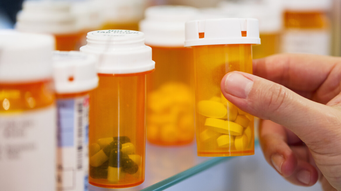 Φαρμακευτικές εταιρίες άρχισαν να διακόπτουν την εισαγωγή φαρμάκων 