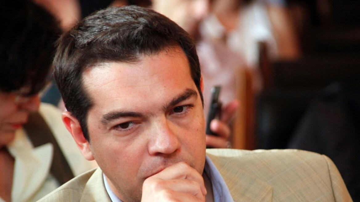 Χιούγκο Ντίξον (Reuters): «Κόβει την ανάσα η ανικανότητα του Αλέξη Τσίπρα»