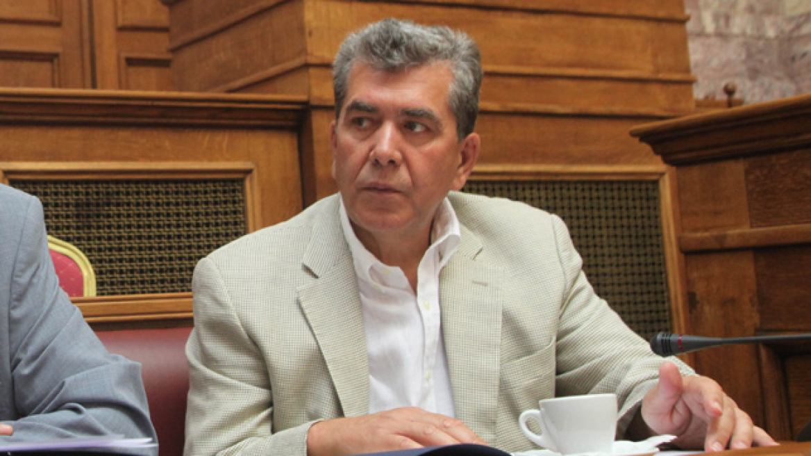 Μητρόπουλος: Γιατί να φύγει ο Τσίπρας αν ο λαός ψηφίσει «ναι»;