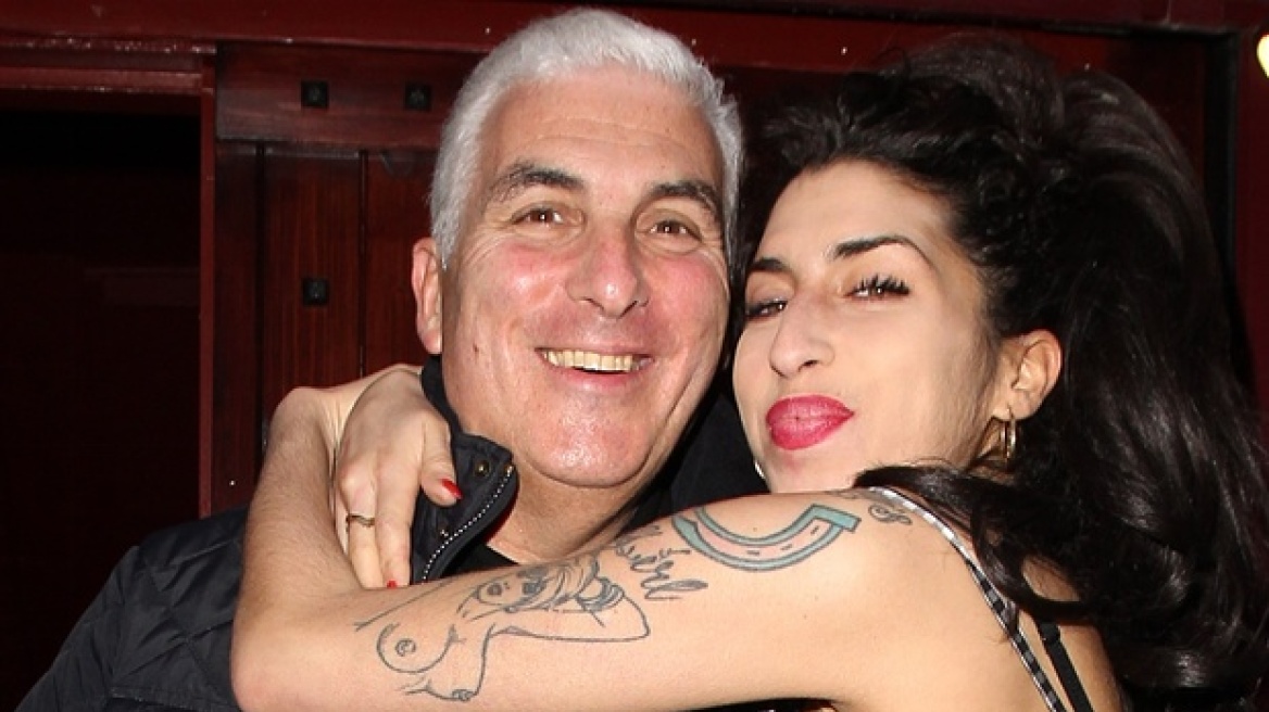 Mitch Winehouse: Θα γυρίσει νέο ντοκιμαντέρ για την κόρη του, Amy; 
