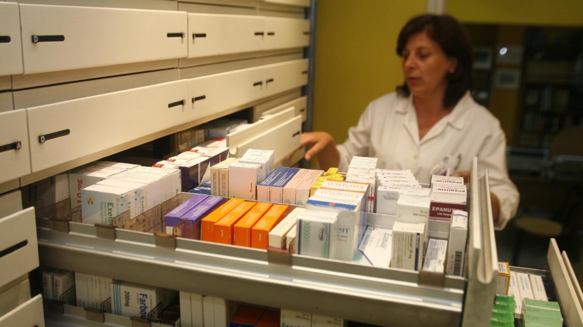 Φαρμακοποιοί Vs φαρμακαποθηκάριων για τα προβλήματα στην τροφοδοσία της αγοράς με φάρμακα