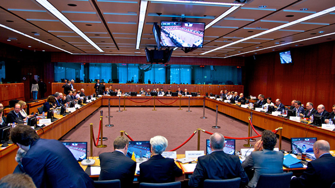 Συμφωνία στο Eurogroup για το «δάνειο-γέφυρα» προς Ελλάδα
