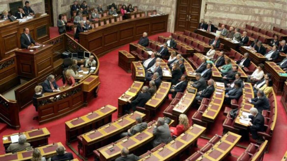 Iskra: Κοινοβουλευτικές πονηριές ενόψει της ψηφοφορίας της Τετάρτης