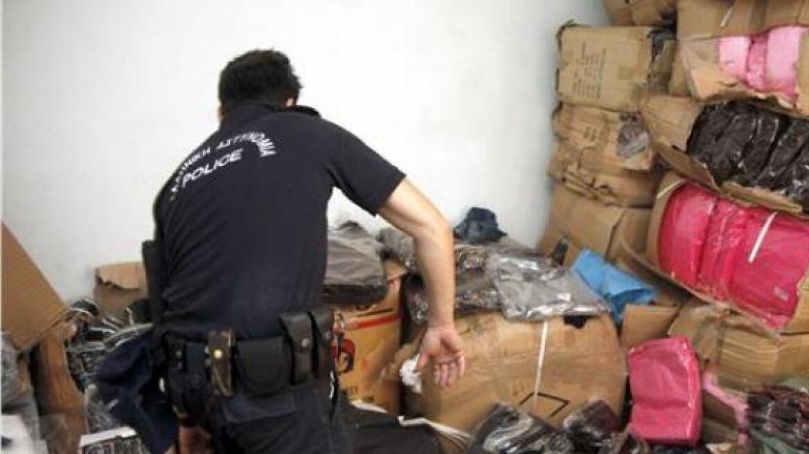 Άλλη μια αποθήκη με προϊόντα «μαϊμού» εντόπισε η αστυνομία 