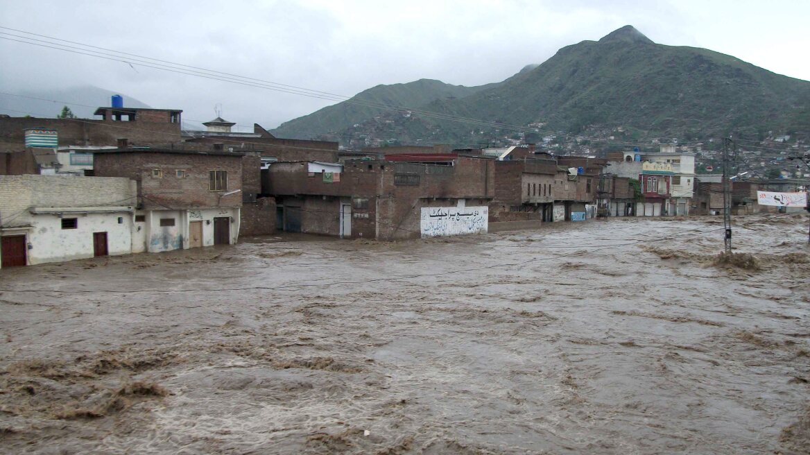 Πακιστάν: Στους 81 νεκρούς ο απολογισμός από τις πλημμύρες