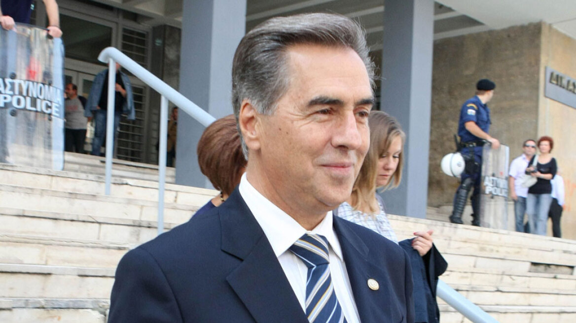 Παπαγεωργόπουλος: Νέες κατηγορίες λίγες ώρες μετά την αποφυλάκισή του!