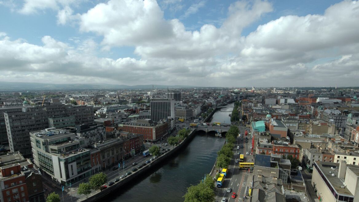 Ιρλανδία: Αφήνει πίσω τα μνημόνια με ταχείς ρυθμούς