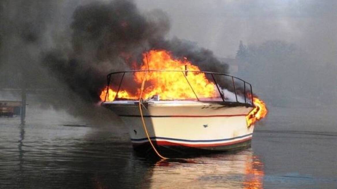 Πυρκαγιά σε σκάφος στη Θάσο 