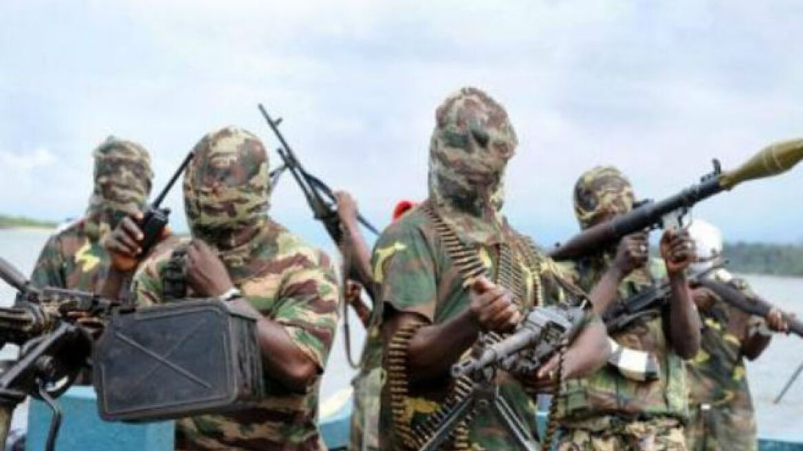 Καμερούν: Ομάδες από τη Νιγηρία σκότωσαν 9 και απήγαγαν δεκάδες παιδιά