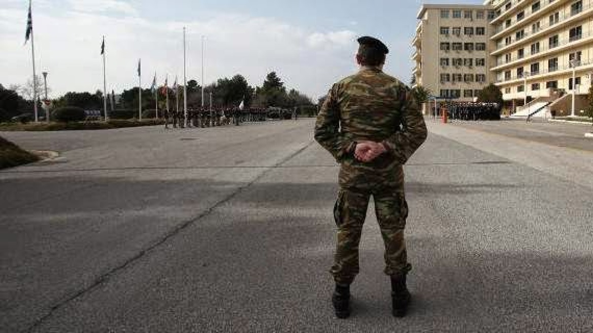 Υπαξιωματικός του στρατού επιχείρησε να αυτοκτονήσει μέσα στο στρατόπεδο