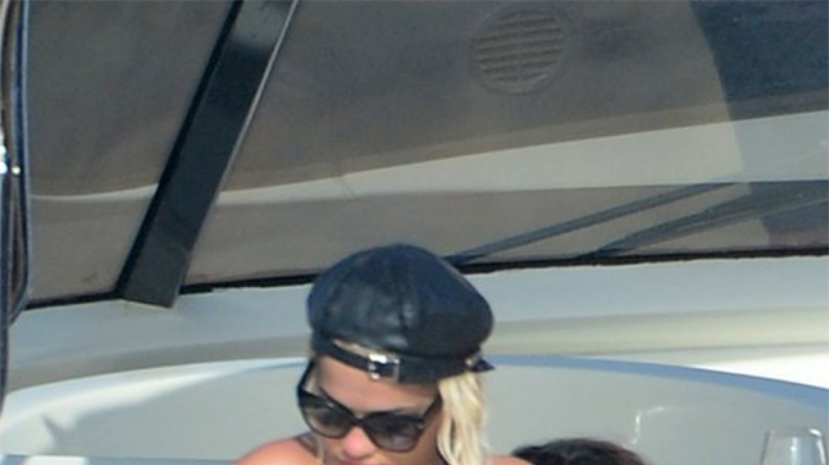 Sexy Rita Ora On Holidays In Ibiza Pics 