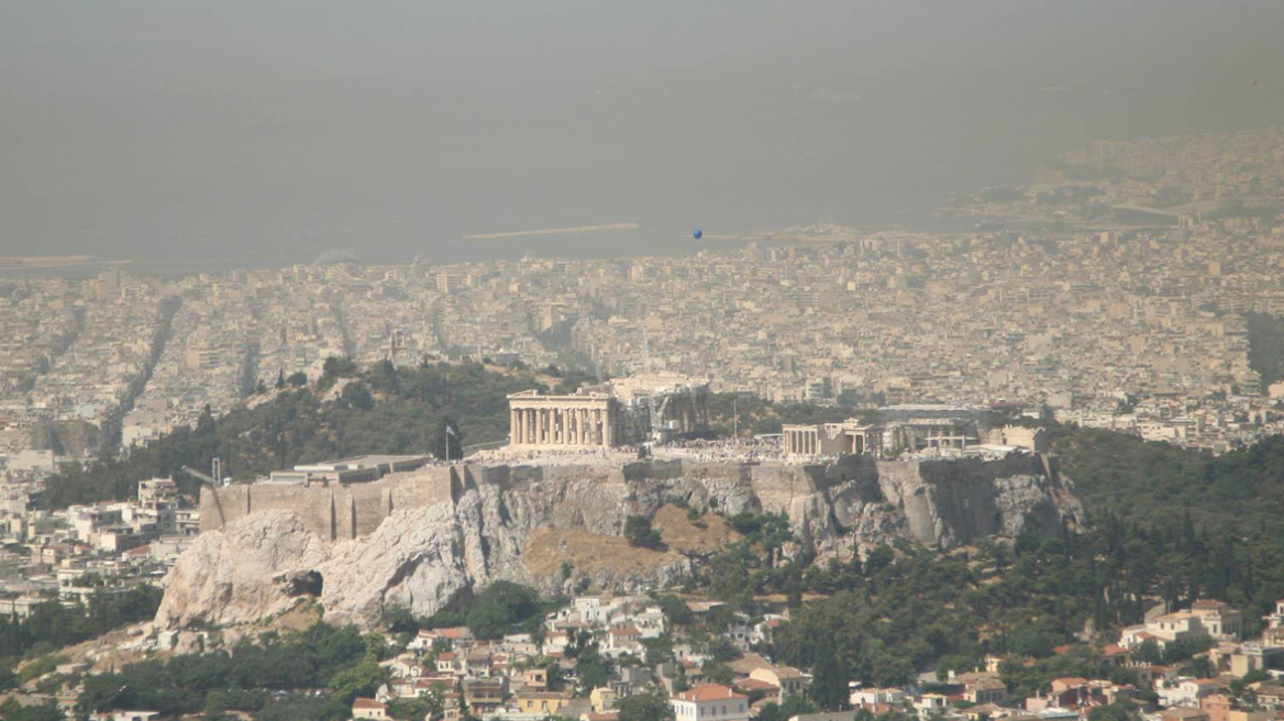 Στα ύψη το όζον στην Αθήνα