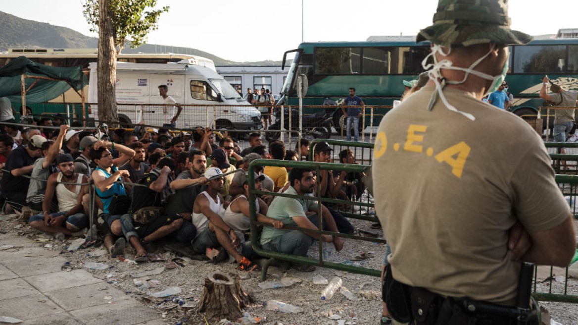 Λέσβος: Πάνω από 7.500 μετανάστες «εγκλωβισμένοι» στο νησί και όλο αυξάνονται