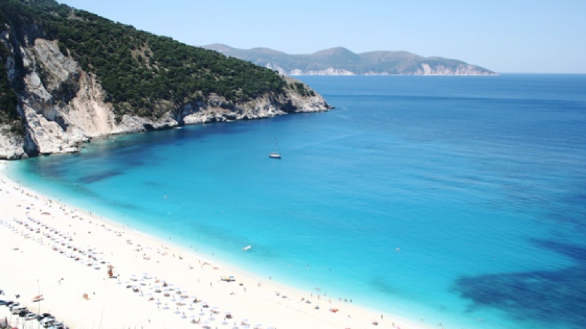 Bloomberg: Οι τουρίστες στην Τουρκία μειώνονται, στην Ελλάδα αυξάνονται