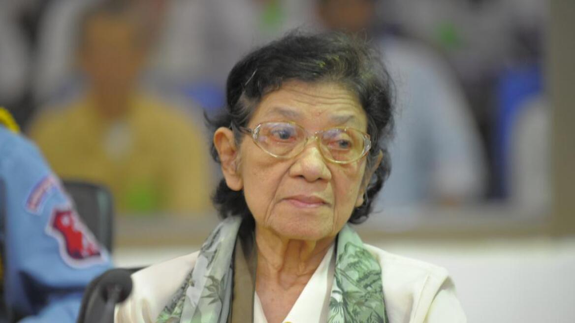 Καμπότζη: «Έφυγε» σε ηλικία 83 ετών η ισχυρή υπουργός των Ερυθρών Χμερ