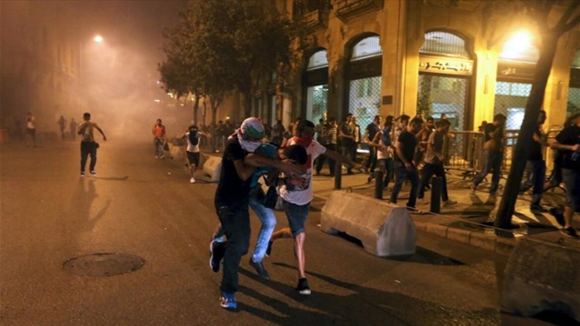 Βηρυτός: Τουλάχιστον 16 τραυματίες σε διαδήλωση για τα σκουπίδια