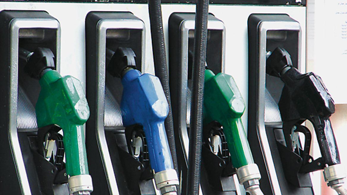Οι βενζινοπώλες εξηγούν γιατί οι τιμές των καυσίμων δεν μειώνονται
