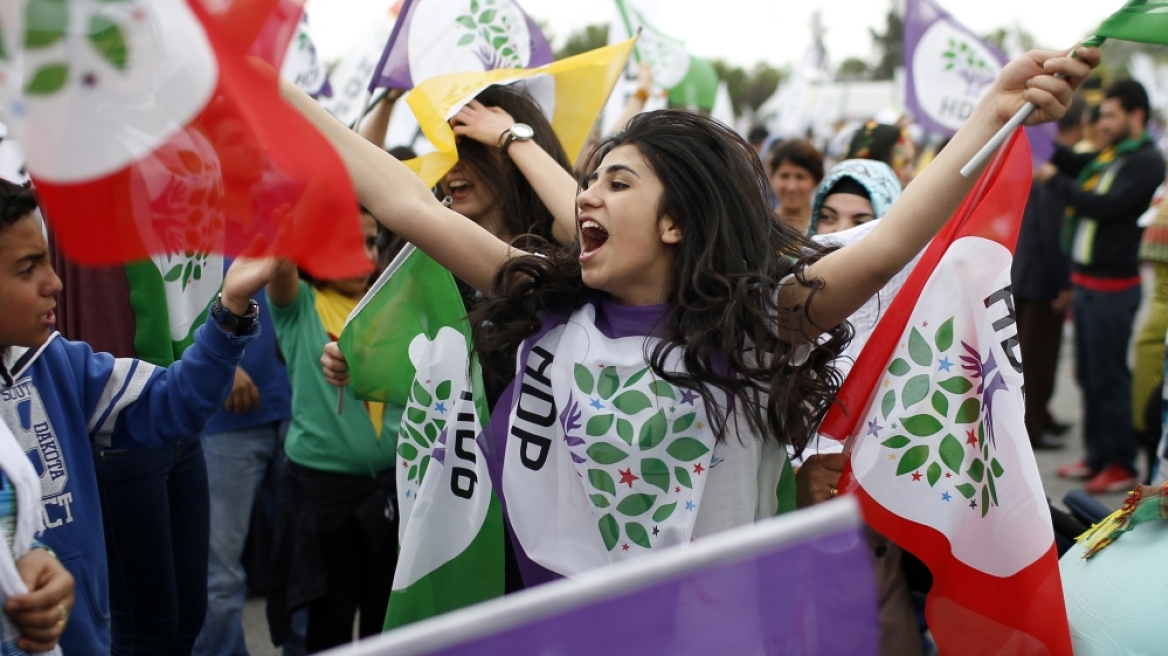Τουρκία: «Ναι» σε μια προσωρινή κυβέρνηση, λέει το φιλοκουρδικό κόμμα  HDP