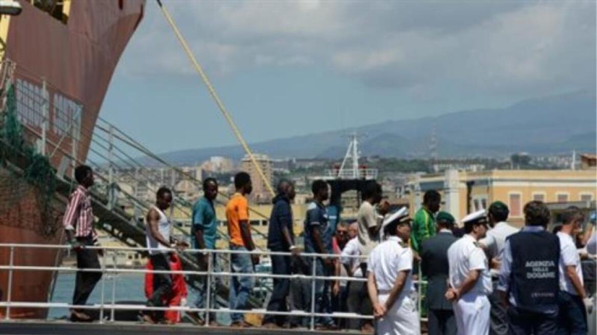 Σικελία: 683 μετανάστες διασώθηκαν και αποβιβάστηκαν στη Μεσσίνα