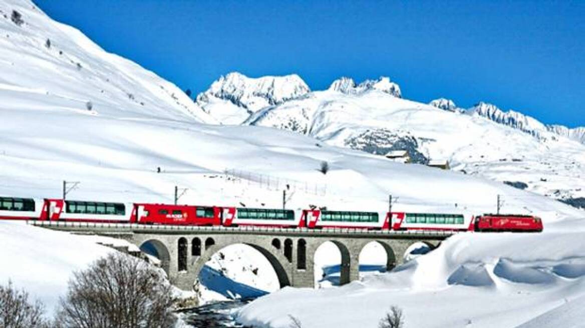 Ελβετία: Βάζουν τους Κινέζους τουρίστες σε ξεχωριστά τρένα επειδή... φτύνουν!