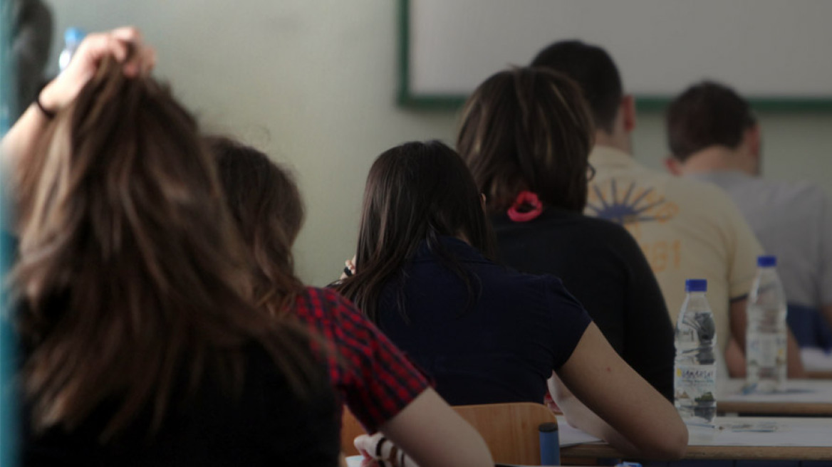 Νέα «κωλοτούμπα» ΣΥΡΙΖΑ: Είπαμε «ναι» σε ΦΠΑ 23% στα ιδιωτικά σχολεία, όχι στα φροντιστήρια...