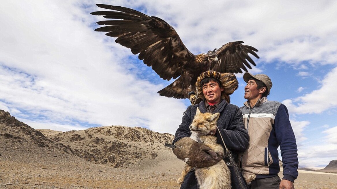 Εντυπωσιακές φωτογραφίες: Αυτοί είναι οι «αετοί - κυνηγοί» στα βουνά Αλτάι