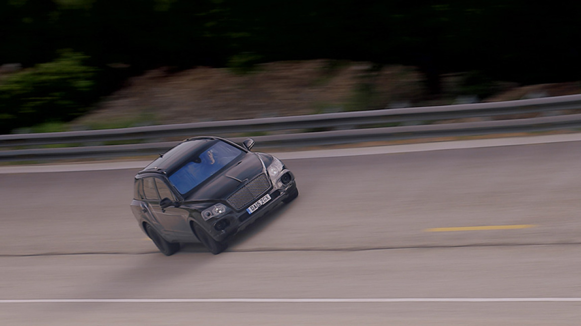 Video: Πόσα km/h πιάνει το SUV της Bentley;