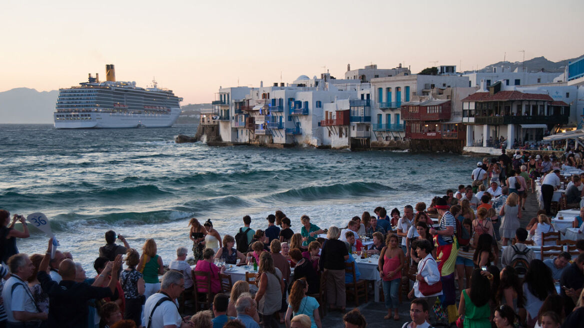 Η Ελλάδα πάει για νέο ρεκόρ στον τουρισμό