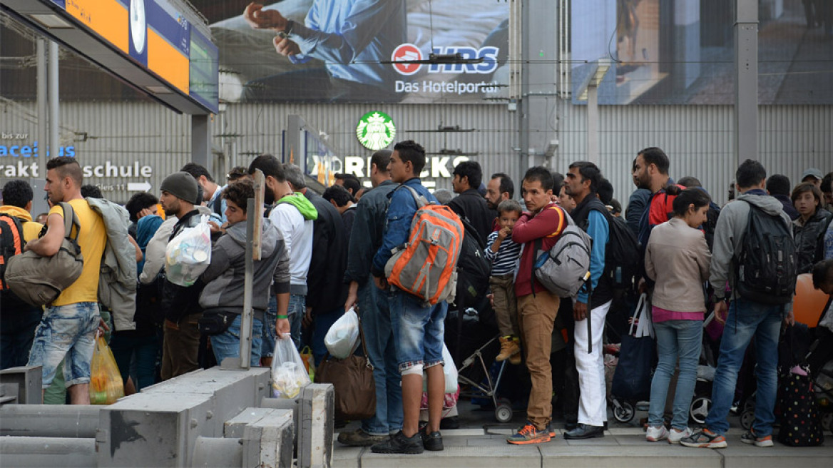 Η Γερμανία κλείνει τα σύνορα με την Αυστρία - Μπλοκάρονται οι πρόσφυγες στην Ελλάδα; 