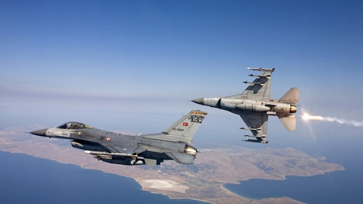 Υπέρπτηση δύο τουρκικών F-16 πάνω από το Φαρμακονήσι