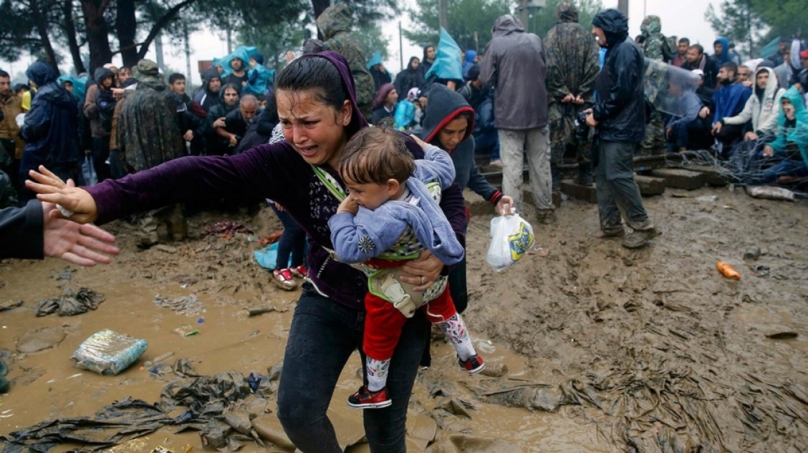 «Εγκλωβίζουν» τους πρόσφυγες στην Ελλάδα! 