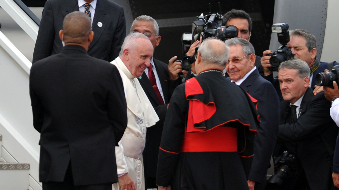 Άφιξη του Πάπα Φραγκίσκου στην Κούβα σε μία ιστορική επίσκεψη
