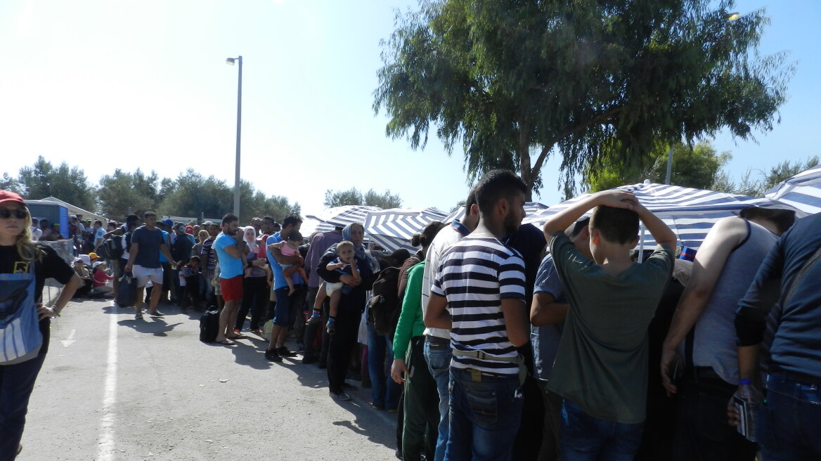 Ζώης: Καθημερινά μπαίνουν στην Ελλάδα 2.000-3.000 πρόσφυγες και μετανάστες