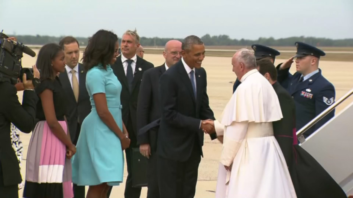 Ο Ομπάμα υποδέχτηκε τον Πάπα Φραγκίσκο στις ΗΠΑ