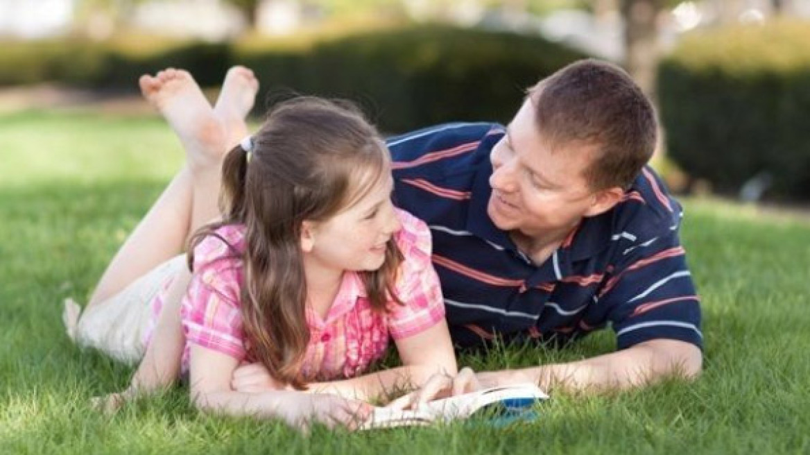 Συμβουλές προς όλους τους μπαμπάδες: Έτσι θα κερδίσετε την καρδιά της κόρης σας!