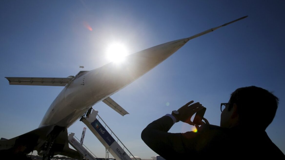 To Ιράν θα αγοράσει από τη Μόσχα δορυφορικό εξοπλισμό και αεροσκάφη αξίας 21 δισ. δολ.