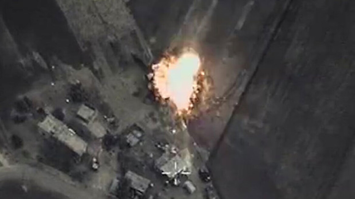 Η Ρωσία συνεχίζει τις αεροπορικές επιδρομές στη Συρία παρά τις αντιδράσεις των ΗΠΑ