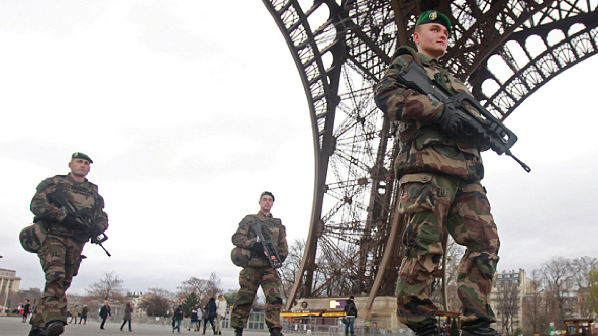 Σε συναγερμό η Γαλλία υπό τον φόβο τρομοκρατικών επιθέσεων από τζιχαντιστές 