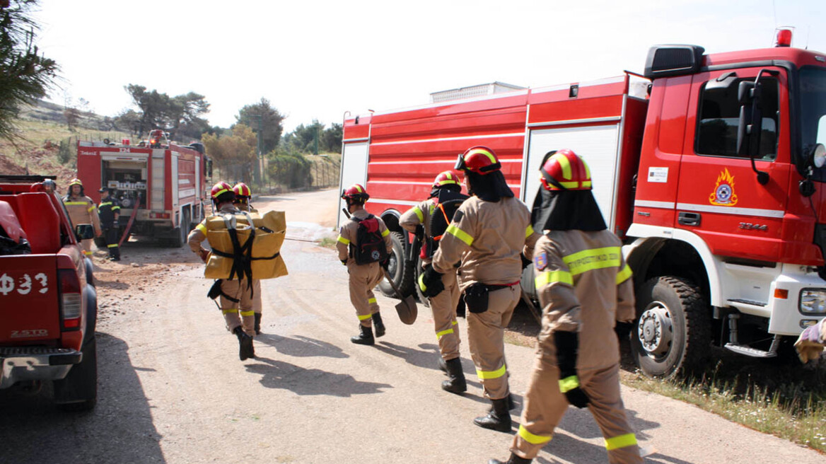 Χανιά: Σε συναγερμό η πυροσβεστική - Ταβέρνα τυλίχθηκε στις φλόγες