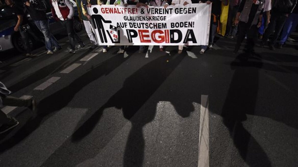 Γερμανία: Προστασία από τους διαδηλωτές του Pegida ζητούν οι δημοσιογράφοι